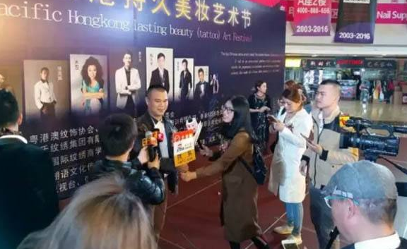 “中国医疗队拯救了我的生命！”