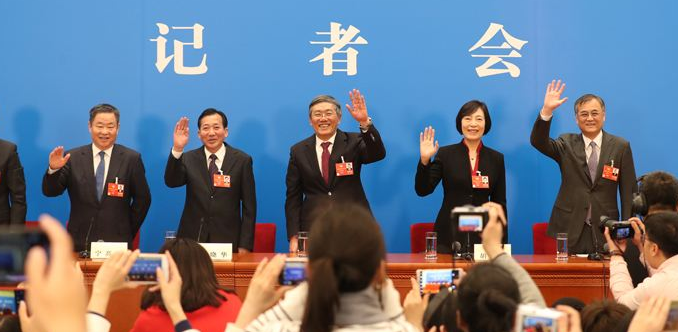 从62亿到183352亿！我国财政收入近70年增长2950余倍