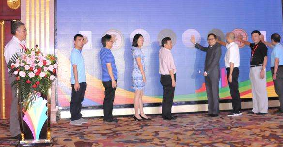 游孝心少年吴云飞：瘦弱肩膀撑起一个家