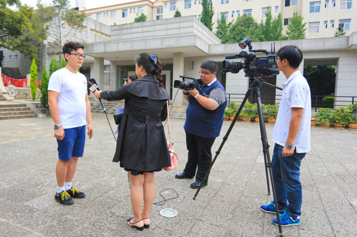蔡冠深率粤港澳企业家拜会林郑月娥 建言大湾区
